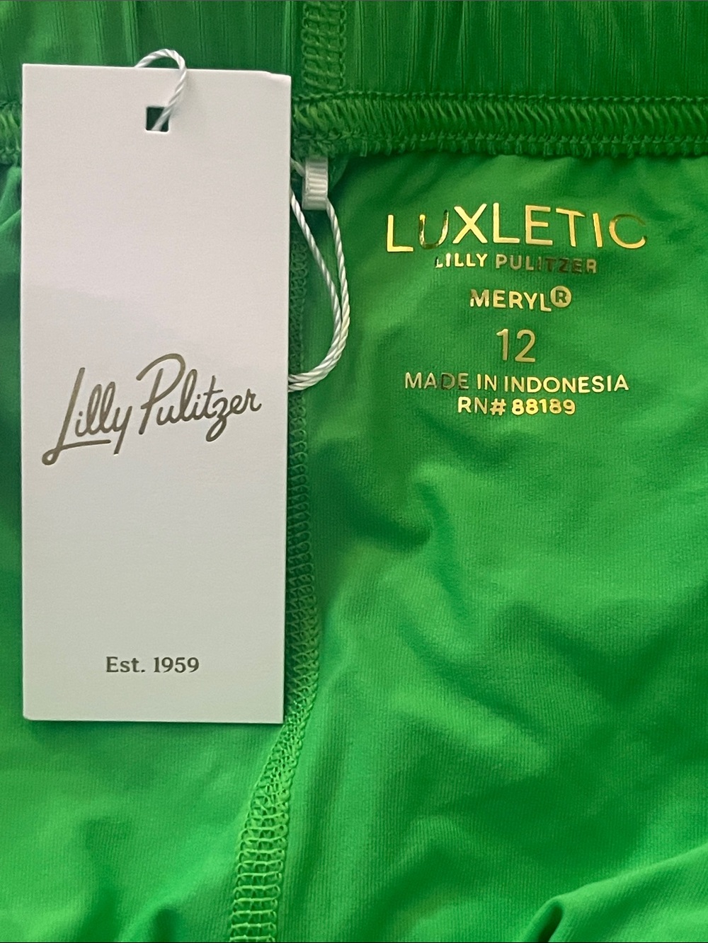 Lilly Pulitzer NWT Luxletic Biker Shorts in Putting Green - Picture 5 of 7